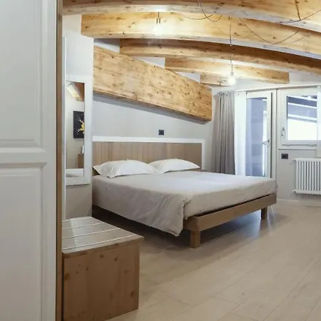 Laghetto ホテル プラート・ネヴォソ